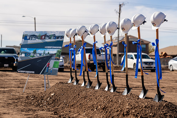 HOME_Kinship_007