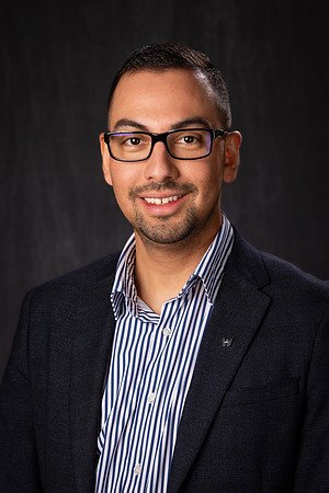 Head Shot-047